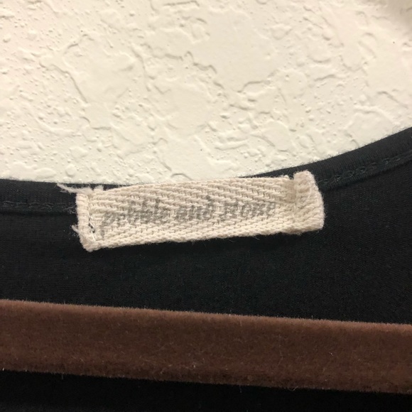 Pebble and Rose Ruffle Hem Top - Picture 2 of 2